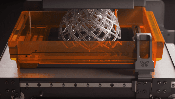Traditional Manufacturing VS 3D Printing