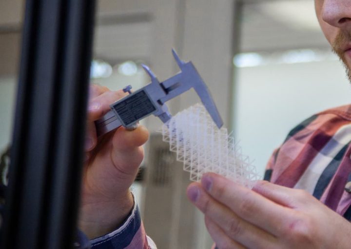 3D Printing VS Traditional Manufacturing – Which is better?